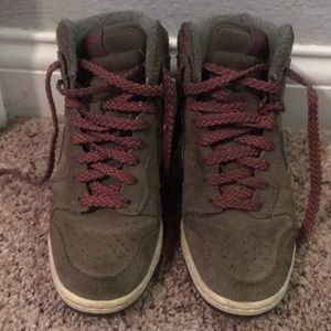 Nike Sky Hi Dunks